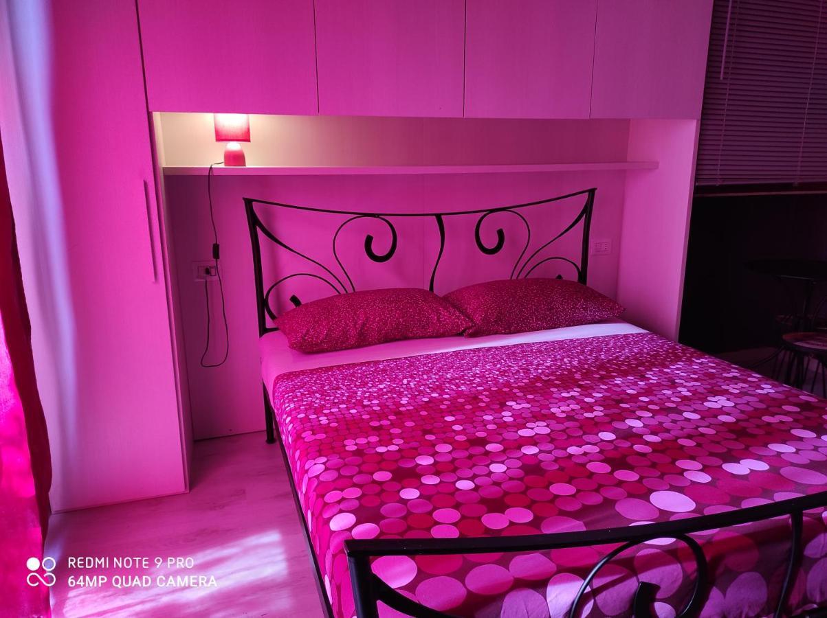 Beb Da Gaia E Giulio Bed and Breakfast Reno Di Leggiuno Εξωτερικό φωτογραφία