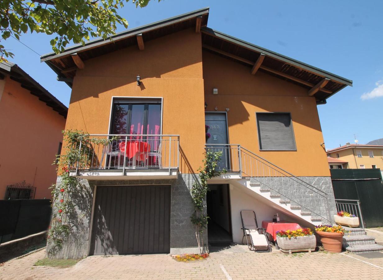 Beb Da Gaia E Giulio Bed and Breakfast Reno Di Leggiuno Εξωτερικό φωτογραφία